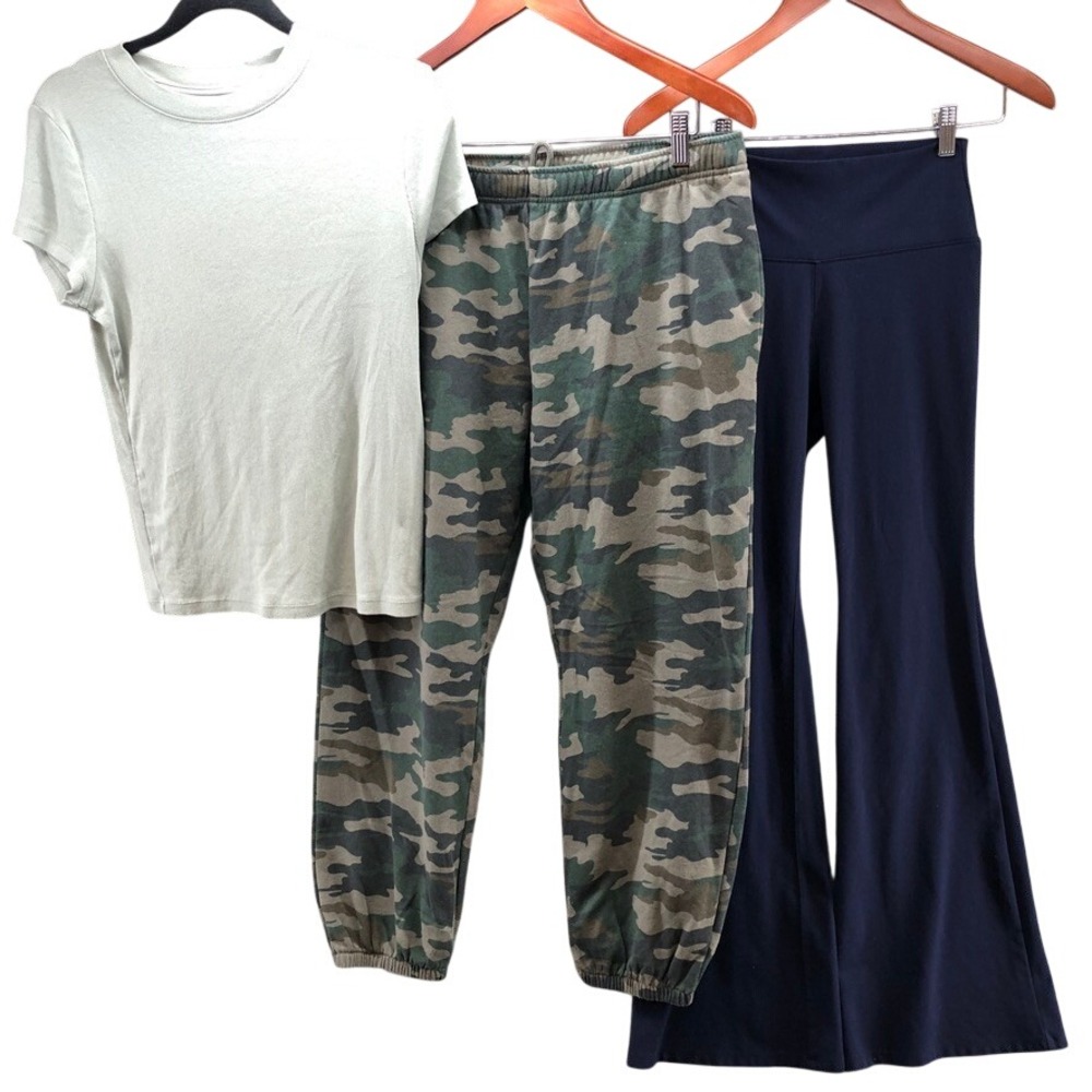 Target Mixed Brand Loungewear Set Womens Medium Green Camo Navy 3 Piece Bundle